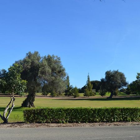 Apartamentos Cabanas Golf Tavira Exteriör bild